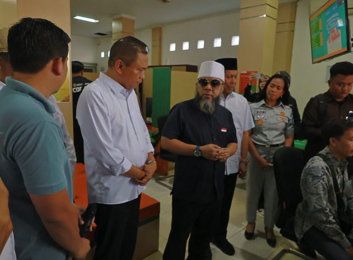 Samsat Desa Bengkulu Tengah resmi beroperasi di KCP Bank Bengkulu, Kecamatan Pondok Kelapa, Ahad (1/3/2025) Samsat Desa Bengkulu Tengah resmi beroperasi di KCP Bank Bengkulu, Kecamatan Pondok Kelapa, Ahad (1/3/2025)