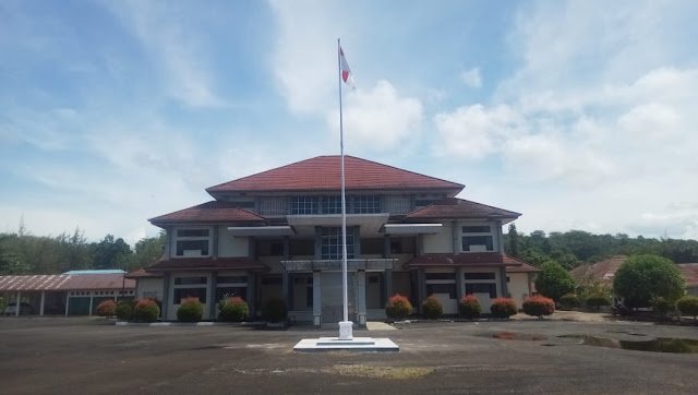 Kantor DPRD Kabupaten Kaur (foto:fraky)