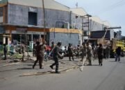 Relokasi pedagang kuliner PTM resmi berjalan setelah 16 pedagang yang sebelumnya berjualan di badan Jalan KZ Abidin I mulai menempati auning yang disiapkan Pemerintah Kota Bengkulu di Pasar Tradisional Modern (PTM), Selasa siang (2/3/25).