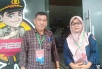Wartawati Yanti didampingi Bidang Advokasi dan Pembelaan Wartawan PWI Provinsi Bengkulu, Ikhsan Agus Abraham, mendatangi Mapolresta Bengkulu, Senin (30/3/2026), untuk melaporkan dugaan perampasan telepon genggam yang dialaminya saat menjalankan tugas jurnalistik di kawasan Pantai Zakat, Kota Bengkulu. Wartawati Yanti didampingi Bidang Advokasi dan Pembelaan Wartawan PWI Provinsi Bengkulu, Ikhsan Agus Abraham, mendatangi Mapolresta Bengkulu, Senin (30/3/2026), untuk melaporkan dugaan perampasan telepon genggam yang dialaminya saat menjalankan tugas jurnalistik di kawasan Pantai Zakat, Kota Bengkulu.
