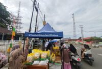 Hari ke-12 Ramadan, DKP Seluma Kembali Gelar Gerakan Pangan Murah di Alun-Alun Tais Hari ke-12 Ramadan, DKP Seluma Kembali Gelar Gerakan Pangan Murah di Alun-Alun Tais