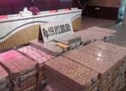uang pengganti tambang sebesar Rp159 miliar kepada Kejaksaan Negeri Bengkulu, Rabu (11/3/26)(foto:anto)