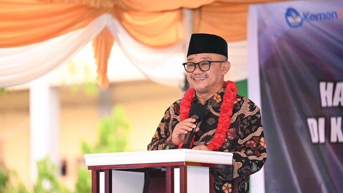 Mendikdasmen Pastikan Sekolah Tetap Tatap Muka, Skema Daring Dibatalkan Mendikdasmen Pastikan Sekolah Tetap Tatap Muka, Skema Daring Dibatalkan