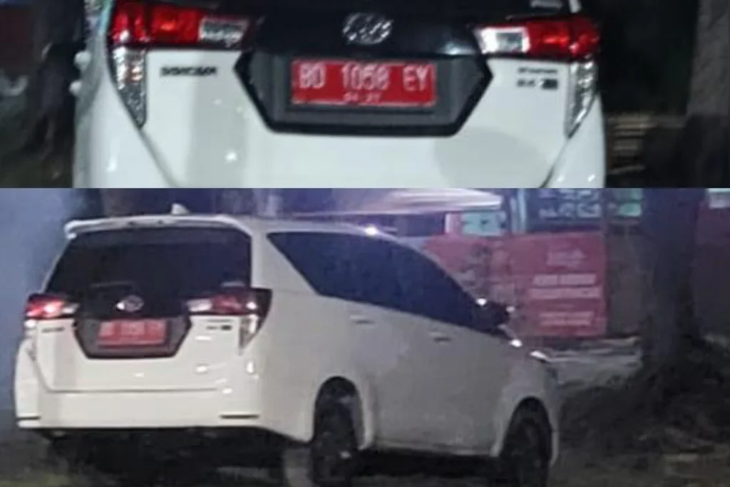 foto mobil dinas bernomor polisi BD 1058 EY yang viral di media sosial setelah terparkir di kawasan Pantai Panjang pada malam takbiran Idul Fitri 1447 Hijriah foto mobil dinas bernomor polisi BD 1058 EY yang viral di media sosial setelah terparkir di kawasan Pantai Panjang pada malam takbiran Idul Fitri 1447 Hijriah