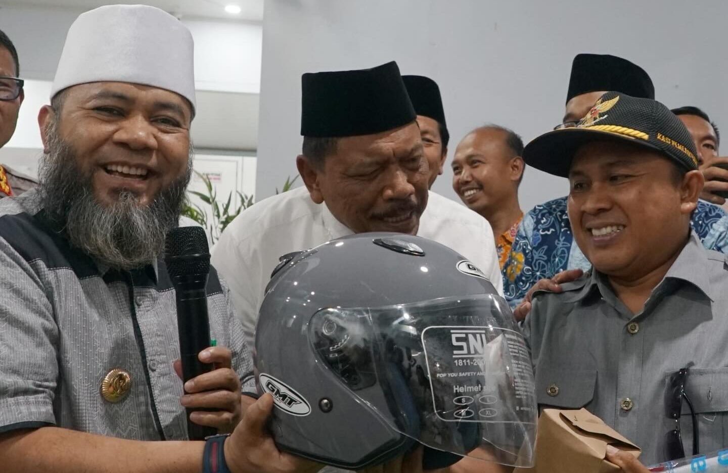 Gubernur Helmi Hasan Permudah Bayar Pajak Kendaraan Tanpa KTP Pemilik Awal