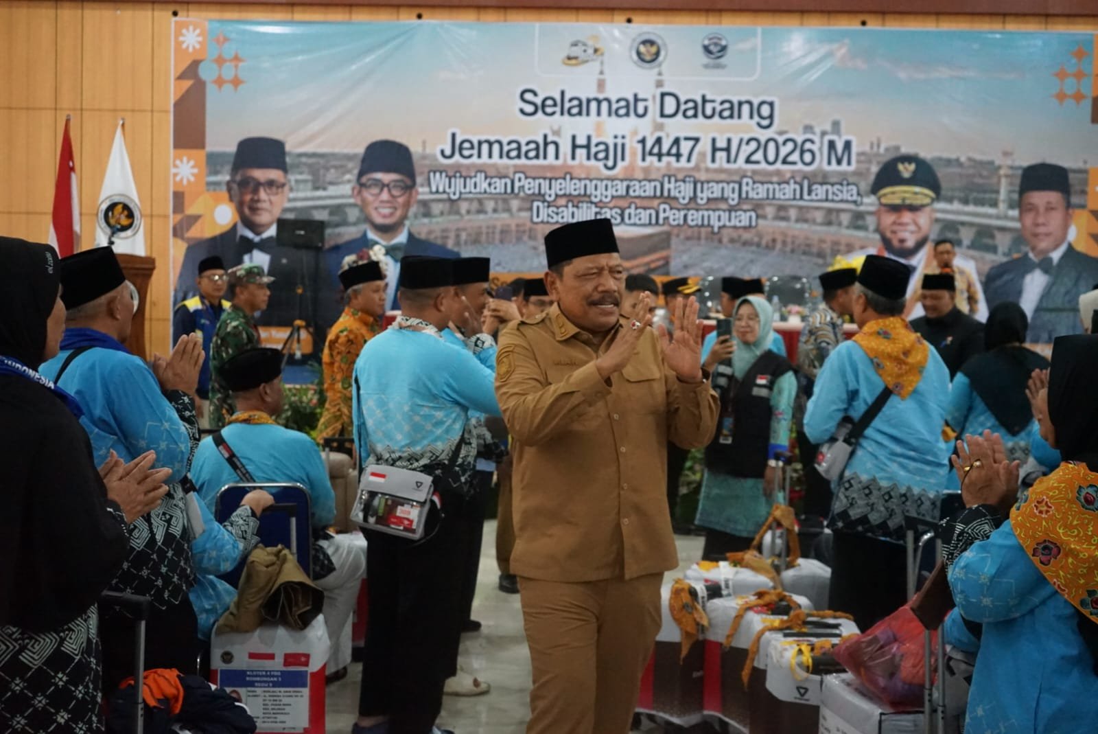 Mian Lepas 387 Jemaah Haji Bengkulu, Dedy Wahyudi Berangkat Tanpa Fasilitas Khusus