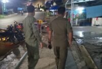 Satpol PP Tindak Bangunan Liar di Trotoar KZ Abidin, Dibangun Tengah Malam