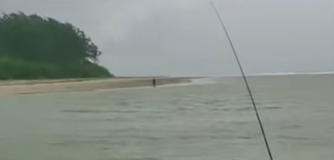 Breaking News: Dua Orang Dilaporkan Tenggelam di Pantai Pasir Putih Bengkulu, Satu Ditemukan Meninggal Breaking News: Dua Orang Dilaporkan Tenggelam di Pantai Pasir Putih Bengkulu, Satu Ditemukan Meninggal