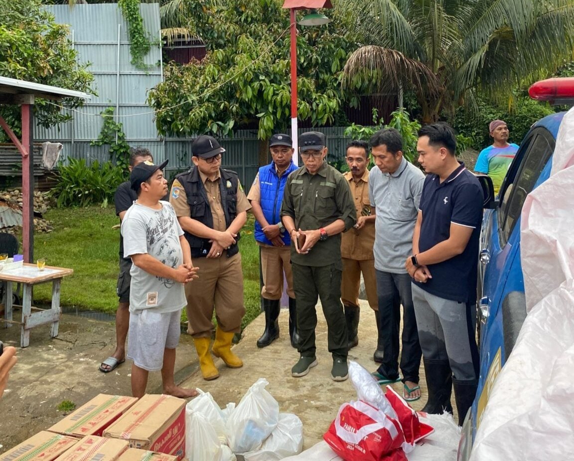 Pemerintah Kota Bengkulu bergerak cepat menangani dampak banjir yang melanda sejumlah wilayah, termasuk di RT 17 Kelurahan Rawa Makmur, Kecamatan Muara Bangkahulu, Selasa (7/4/2026).
