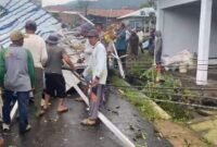 Kondisi pasca puting beliung di Desa Sumber Urip, Kecamatan Selupu Rejang, Sabtu (4/4/2026)(dok:ist)