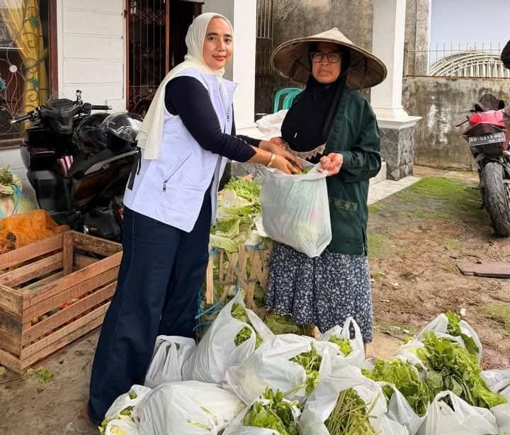 Ketua PSI Lebong Salurkan 3,6 Ton Sayuran, Warga Terdampak Banjir Dapat Bantuan