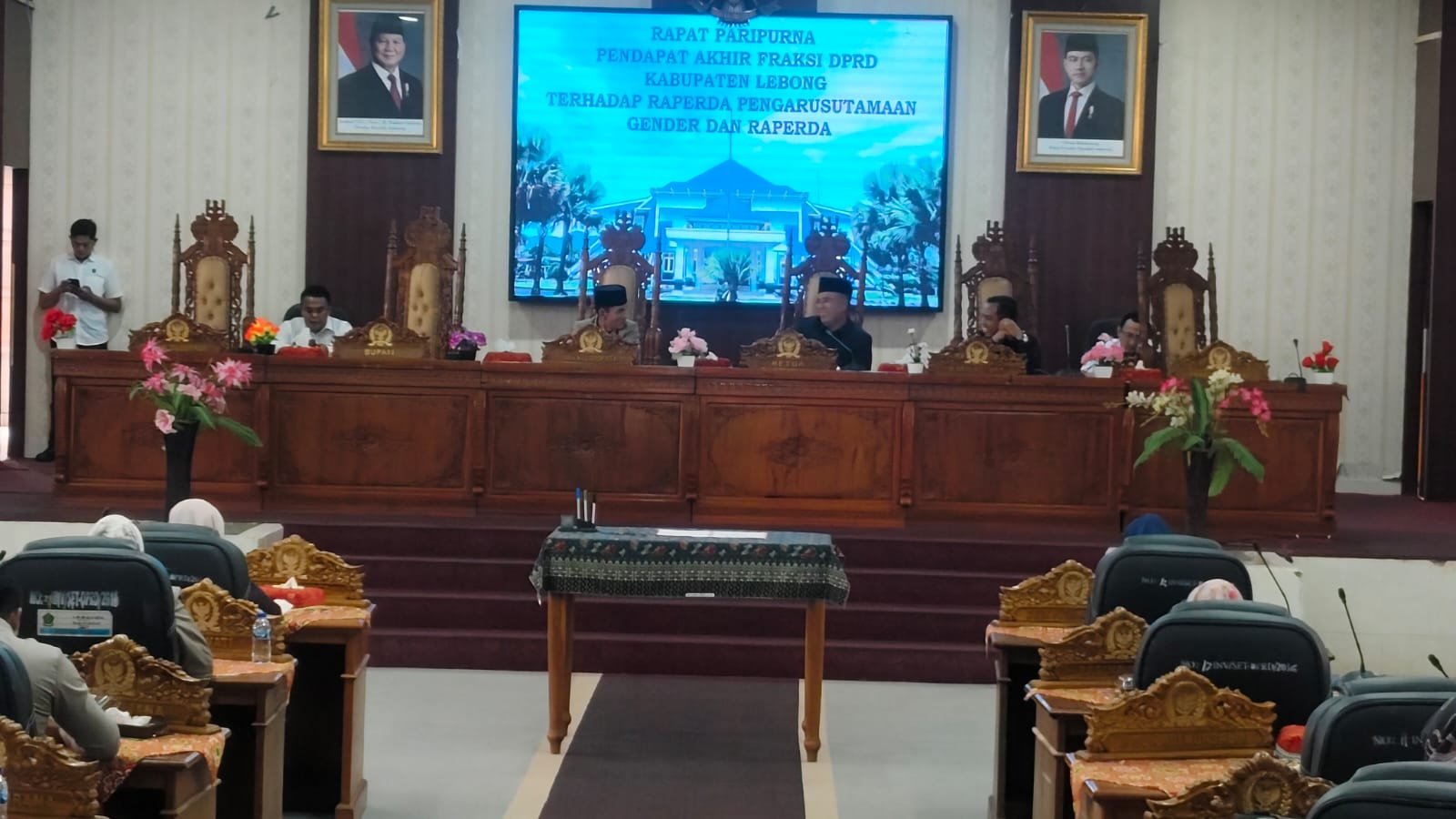 DPRD Kabupaten Lebong menyetujui Rancangan Peraturan Daerah (Raperda) tentang Pengarusutamaan Gender (PUG) dalam rapat paripurna pendapat akhir fraksi yang digelar di Gedung DPRD Lebong, Rabu (8/4/2026).