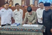 Wakil Bupati Lebong Bambang Supra Budi menyampaikan Nota Pengantar Laporan Keterangan Pertanggungjawaban (LKPJ) Tahun Anggaran 2025 dalam rapat paripurna DPRD Kabupaten Lebong, Rabu (8/4/2026).