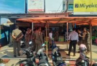 Satpol PP Bongkar Lapak PKL di Trotoar, Tindak Laporan Pedagang Bengkulu