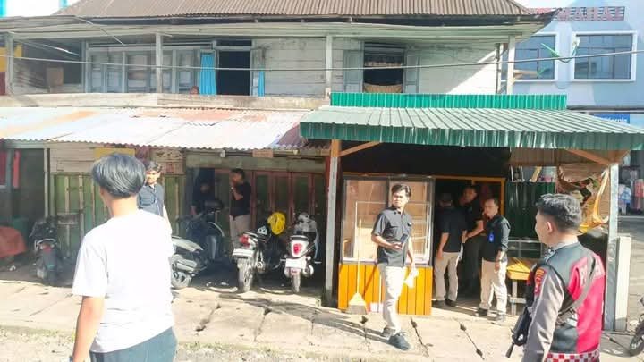 Polres Rejang Lebong Grebek Judi di Warung Kopi, 10 Pelaku dan 3 Motor Diamankan Polres Rejang Lebong Grebek Judi di Warung Kopi, 10 Pelaku dan 3 Motor Diamankan
