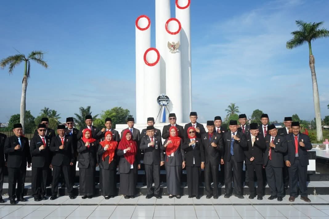 FB_IMG_1779276172822 Pemprov Bengkulu Gelar Upacara Harkitnas, Ajak ASN Teladani Jasa Pahlawan