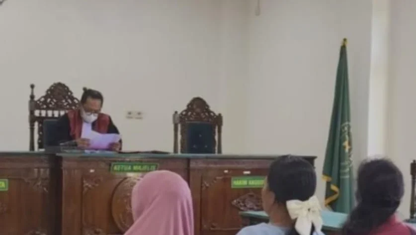 Empat Pedagang Pasar Panorama Divonis Bersalah, Satpol PP Ingatkan Efek Jera Empat Pedagang Pasar Panorama Divonis Bersalah, Satpol PP Ingatkan Efek Jera