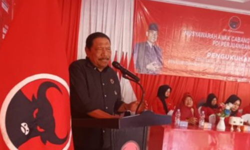 Mian Kukuhkan 11 PAC PDIP Bengkulu Tengah, Targetkan Konsolidasi Menuju Pemilu 2029 Mian Kukuhkan 11 PAC PDIP Bengkulu Tengah, Targetkan Konsolidasi Menuju Pemilu 2029