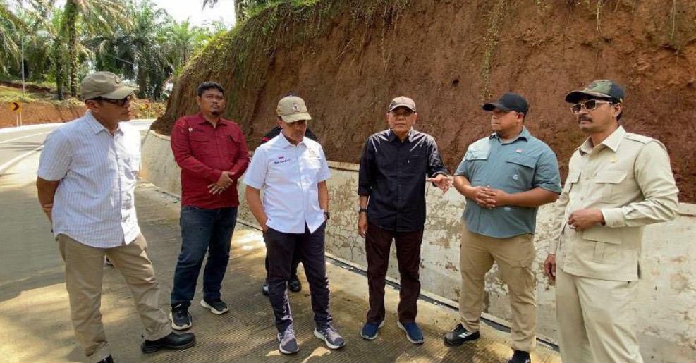 Komisi II DPRD Bengkulu Sidak Proyek Jalan Rp51 Miliar, Serap Keluhan Warga