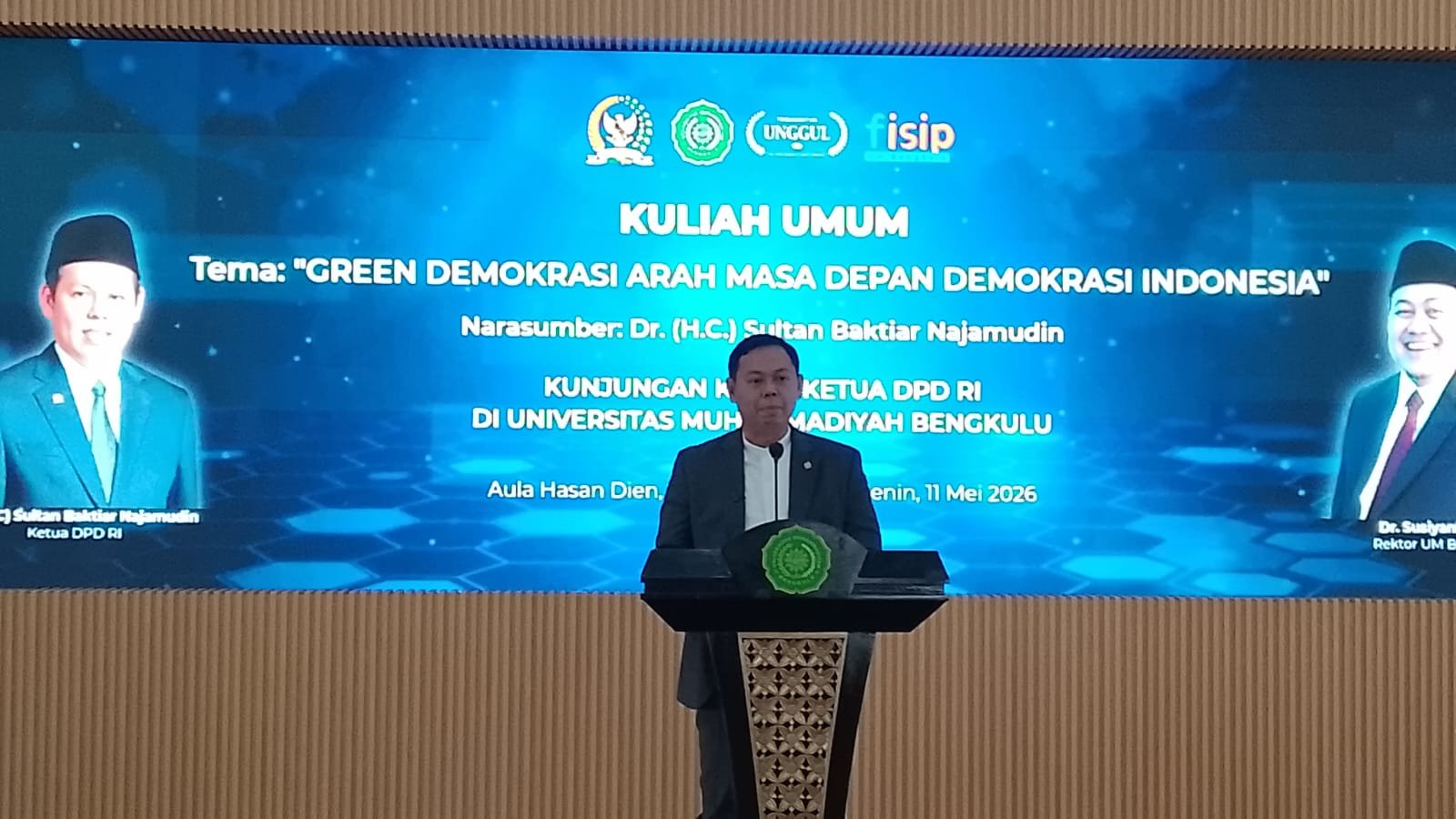 Sultan B. Najamuddin Dorong Kampus Tetap Kritis Kawal Demokrasi dan Indonesia Emas Sultan B. Najamuddin Dorong Kampus Tetap Kritis Kawal Demokrasi dan Indonesia Emas
