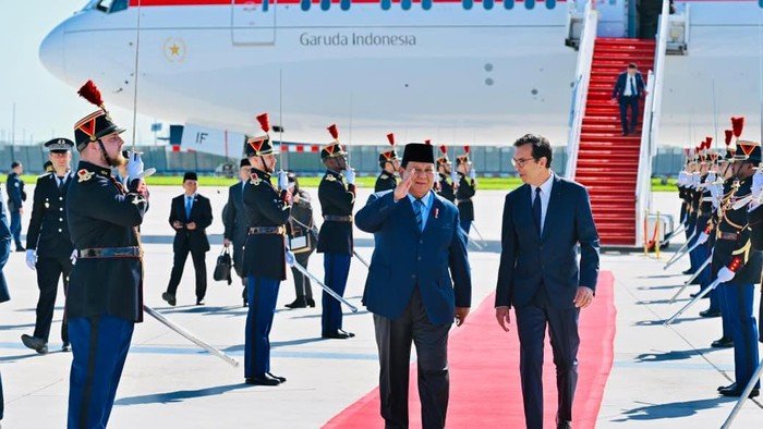 Prabowo Tiba di Prancis, Salat Iduladha Bersama WNI Jadi Agenda Awal Prabowo Tiba di Prancis, Salat Iduladha Bersama WNI Jadi Agenda Awal