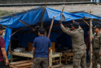 Pemkot Bengkulu Tertibkan Tenda Liar di Pantai Panjang, Pedagang Diberi Tenggat Bongkar Mandiri Pemkot Bengkulu Tertibkan Tenda Liar di Pantai Panjang, Pedagang Diberi Tenggat Bongkar Mandiri