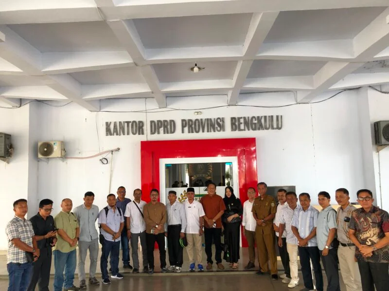 DPRD Bengkulu Desak PKS Beli TBS Sesuai Harga Pemerintah, Petani Jangan Dirugikan