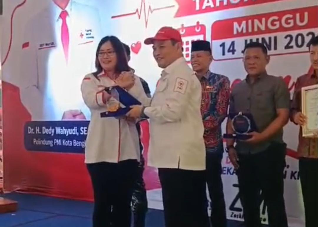 PMI Kota Bengkulu Apresiasi Iryanka Aditya, Jadi Inspirator Gerakan Donor Darah Rutin