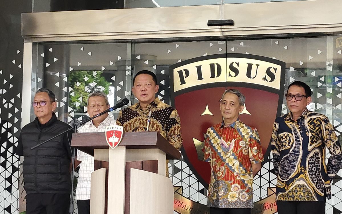 Febrie Adriansyah Mundur dari Jampidsus, Tiga Kasus Korupsi Kini Berlanjut di Kejaksaan