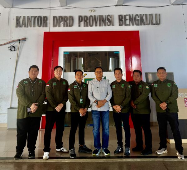 Ketua DPRD Bengkulu Dikukuhkan Jadi Dewan Pembina ARMI, Perkuat Sinergi Transportasi