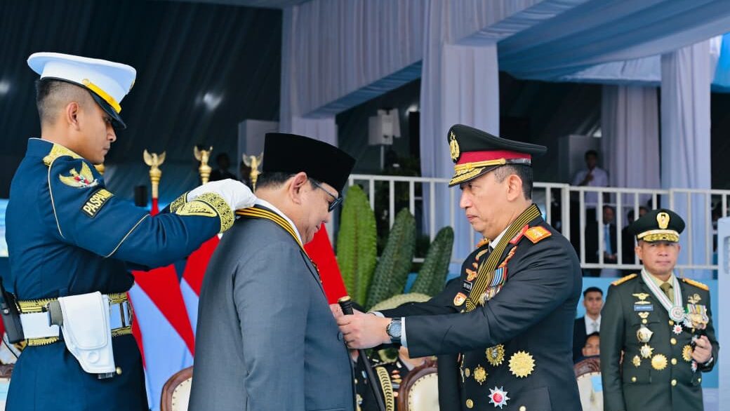 Prabowo Terima Medali Loka Praja Samrakshana, Polri Tegaskan Penghormatan atas Dukungan bagi Institusi