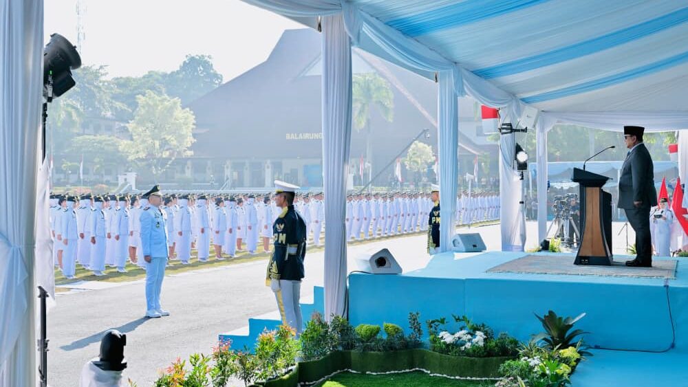 Prabowo Lantik 1.204 Pamong Praja Muda IPDN, Tekankan Integritas dan Pelayanan untuk Rakyat