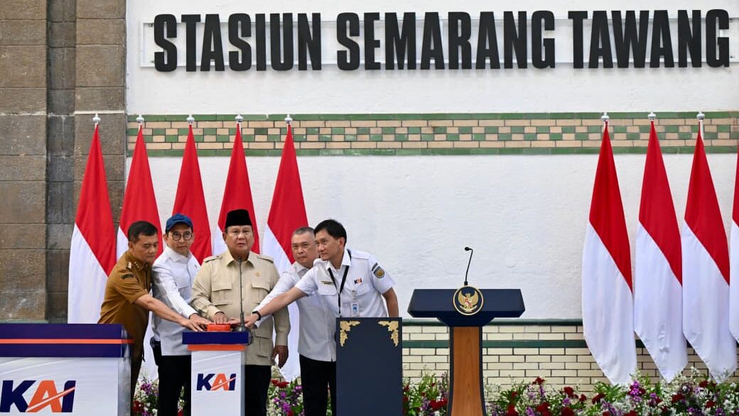 Prabowo Resmikan Revitalisasi Stasiun Tawang, Minta KAI Perluas Layanan hingga Kota Kecil