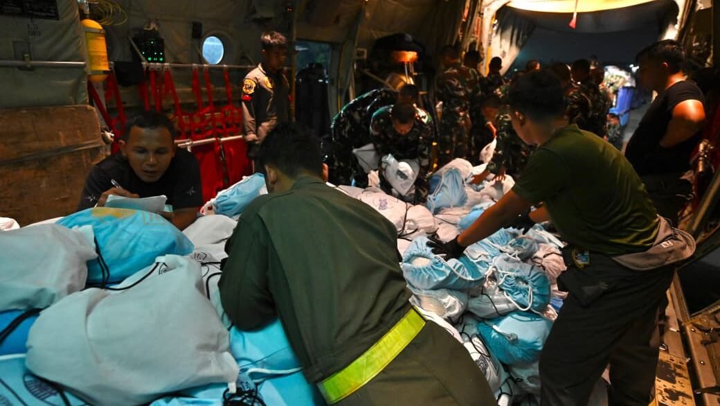 Pemerintah Kirim 27 Ton Logistik ke NTT, Posko Terpadu Percepat Pemulihan