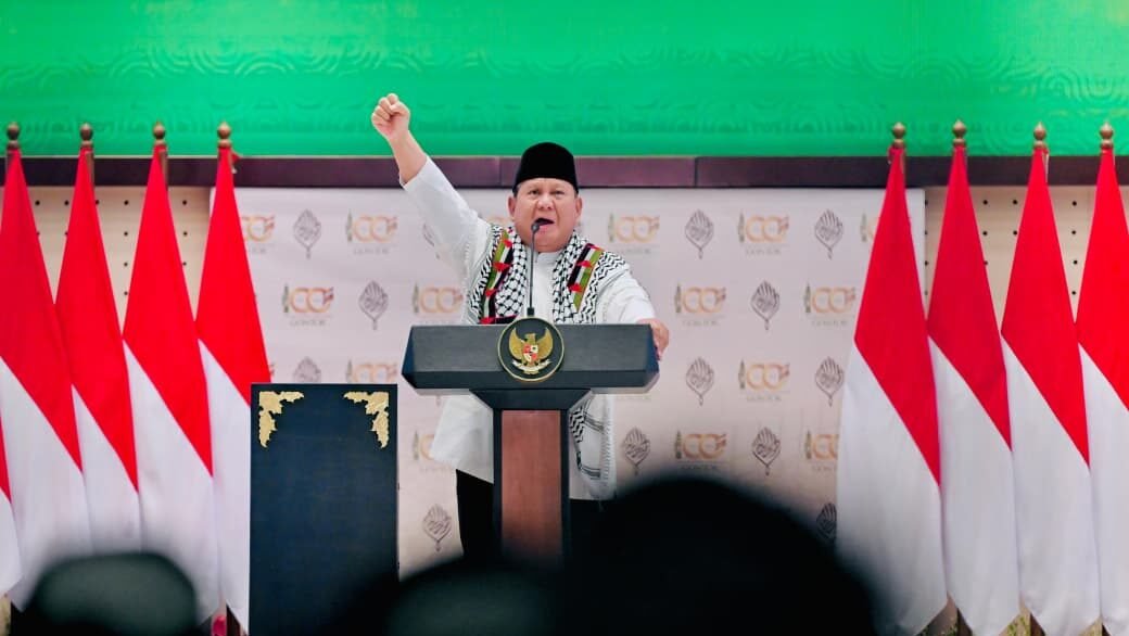 Prabowo Serukan “Free Palestine” di Gontor, Keffiyeh Jadi Simbol Dukungan